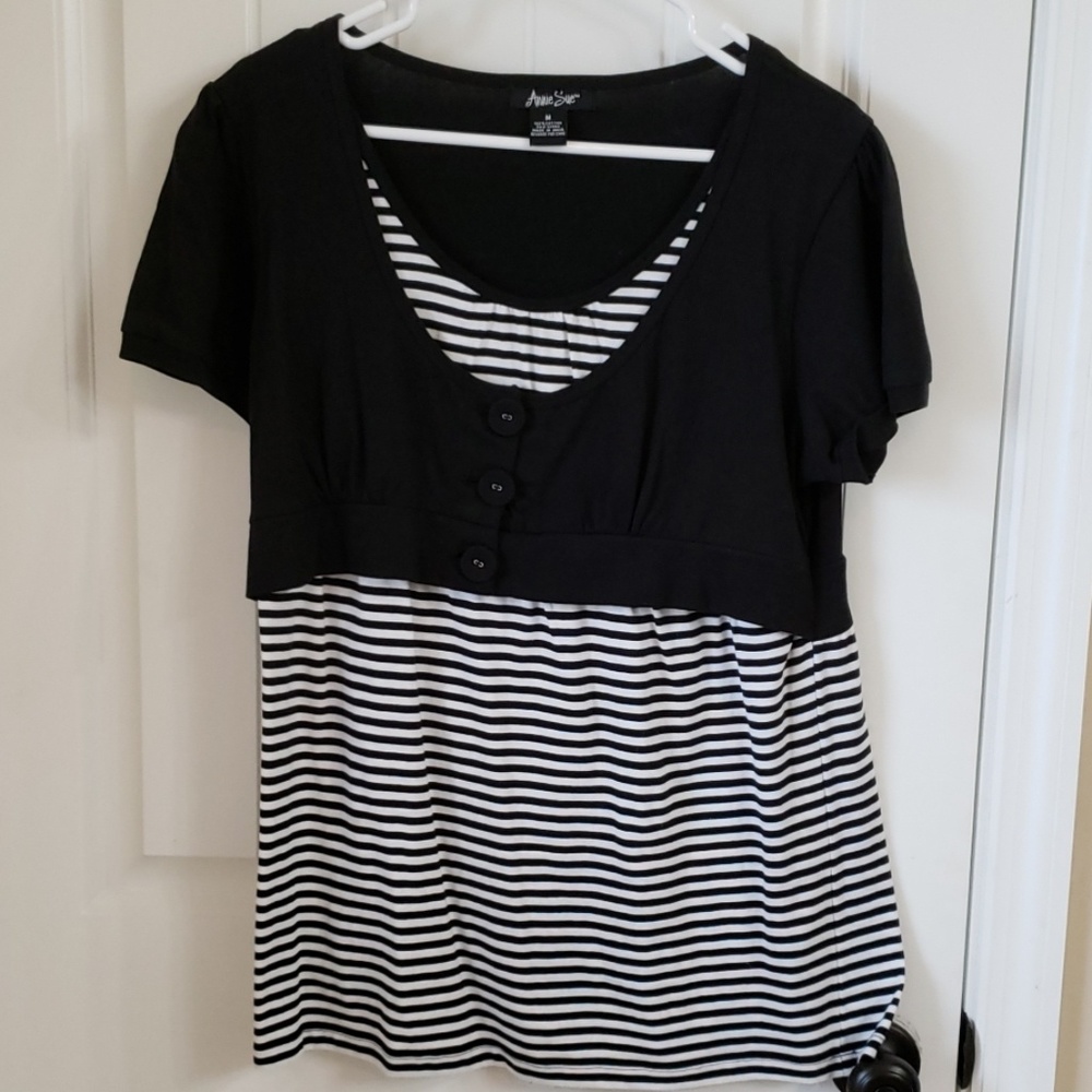 Annie Sue top size M